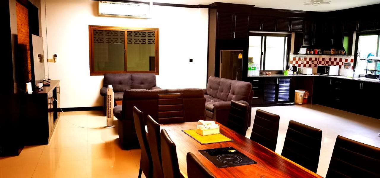 Thai Family Rawai Swimming Pool Villa Hotel エクステリア 写真